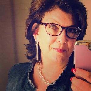 Meet your Posher, Robin